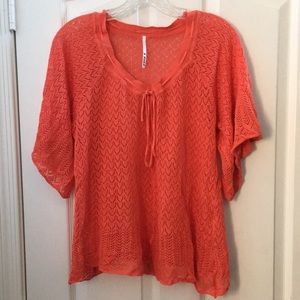 FINAL MARKDOWN Ladies M Rena Oversized Crochet-style Top w/Butterfly Sleeves (S)